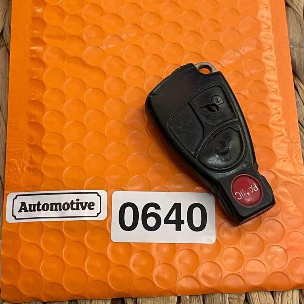 ✅Mercedes-Benz Smart Key Fob Remote 4 Button Entry Keyless Transmitter#️⃣0640